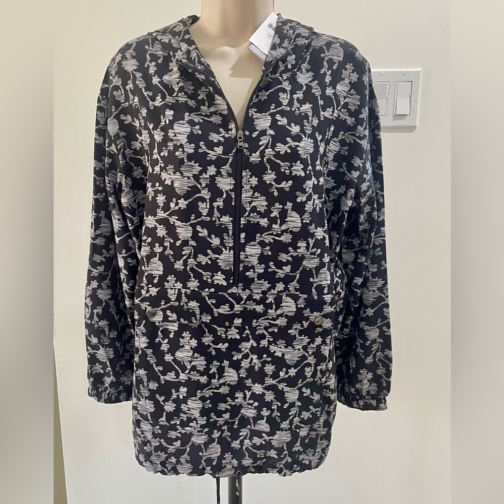 J-Jill Fit women’s water repellent jacket, size Medium Petite